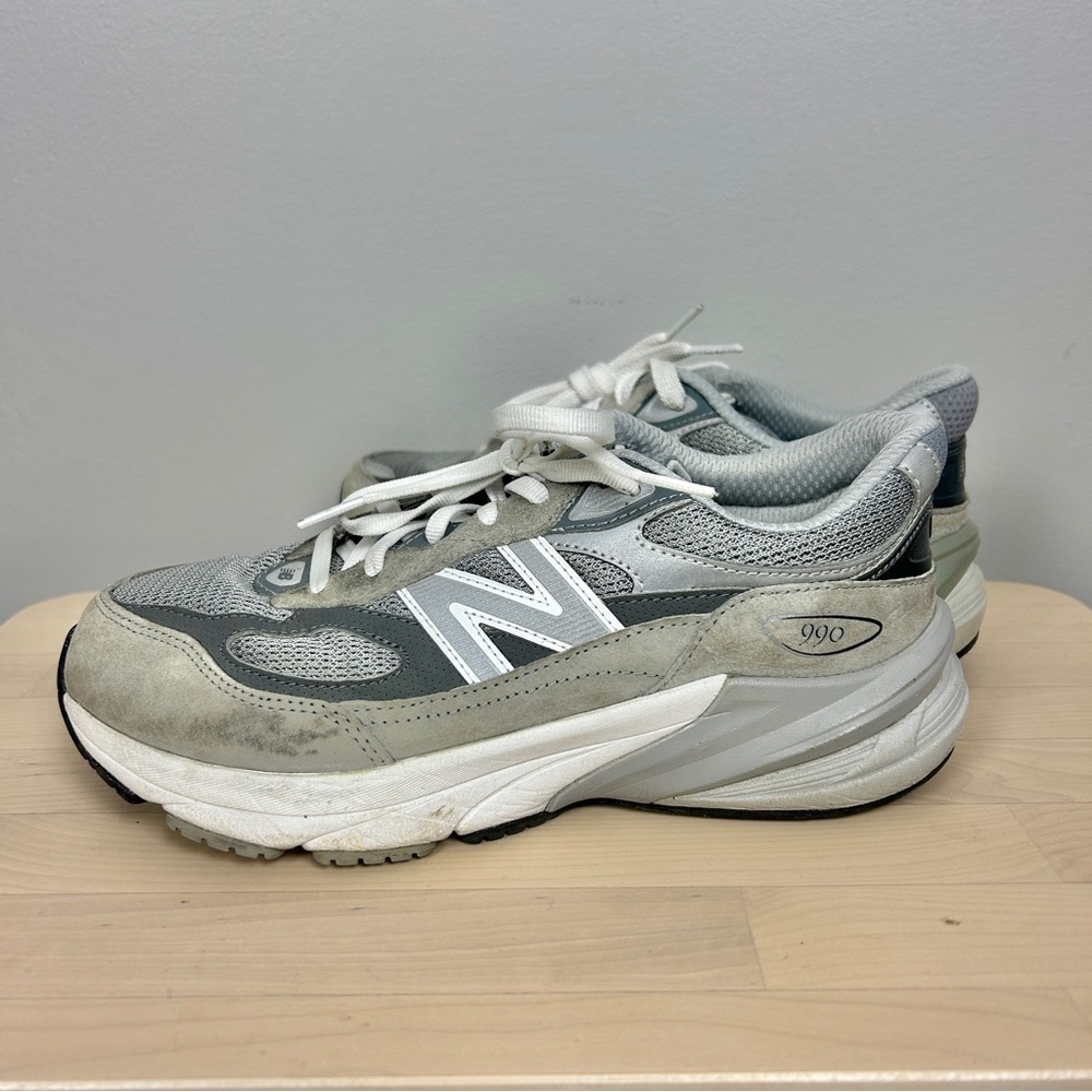 NEW BALANCE 990 V6 Grey Women's Size 7 Athleisure Suede Comfort Streetwear